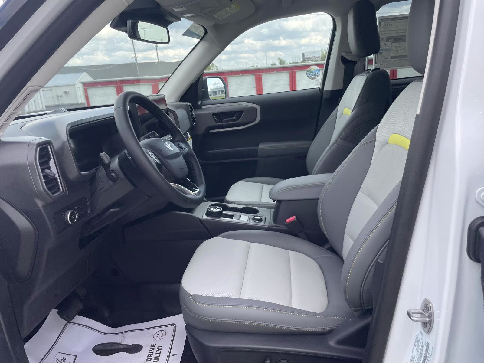 2026 Oxford White Ford Bronco Sport Badlands 4X4 SUV