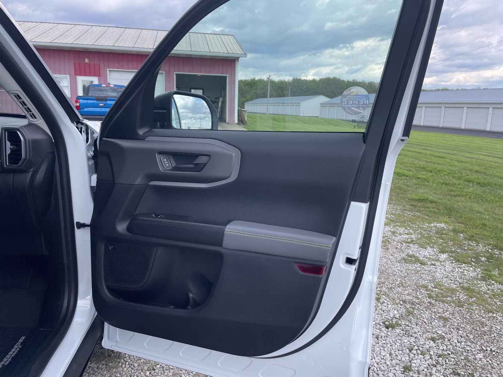 2026 Oxford White Ford Bronco Sport Badlands 4X4 SUV