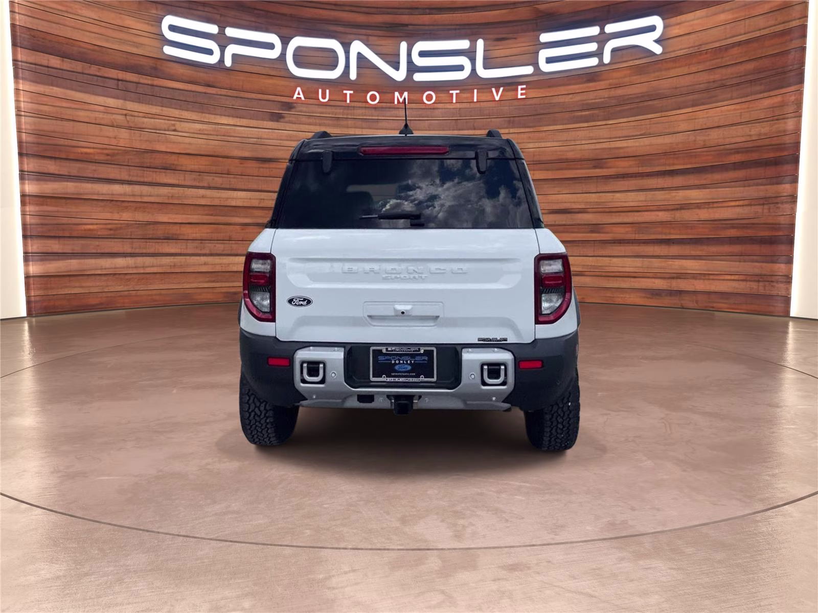 2026 Oxford White Ford Bronco Sport Badlands 4X4 SUV