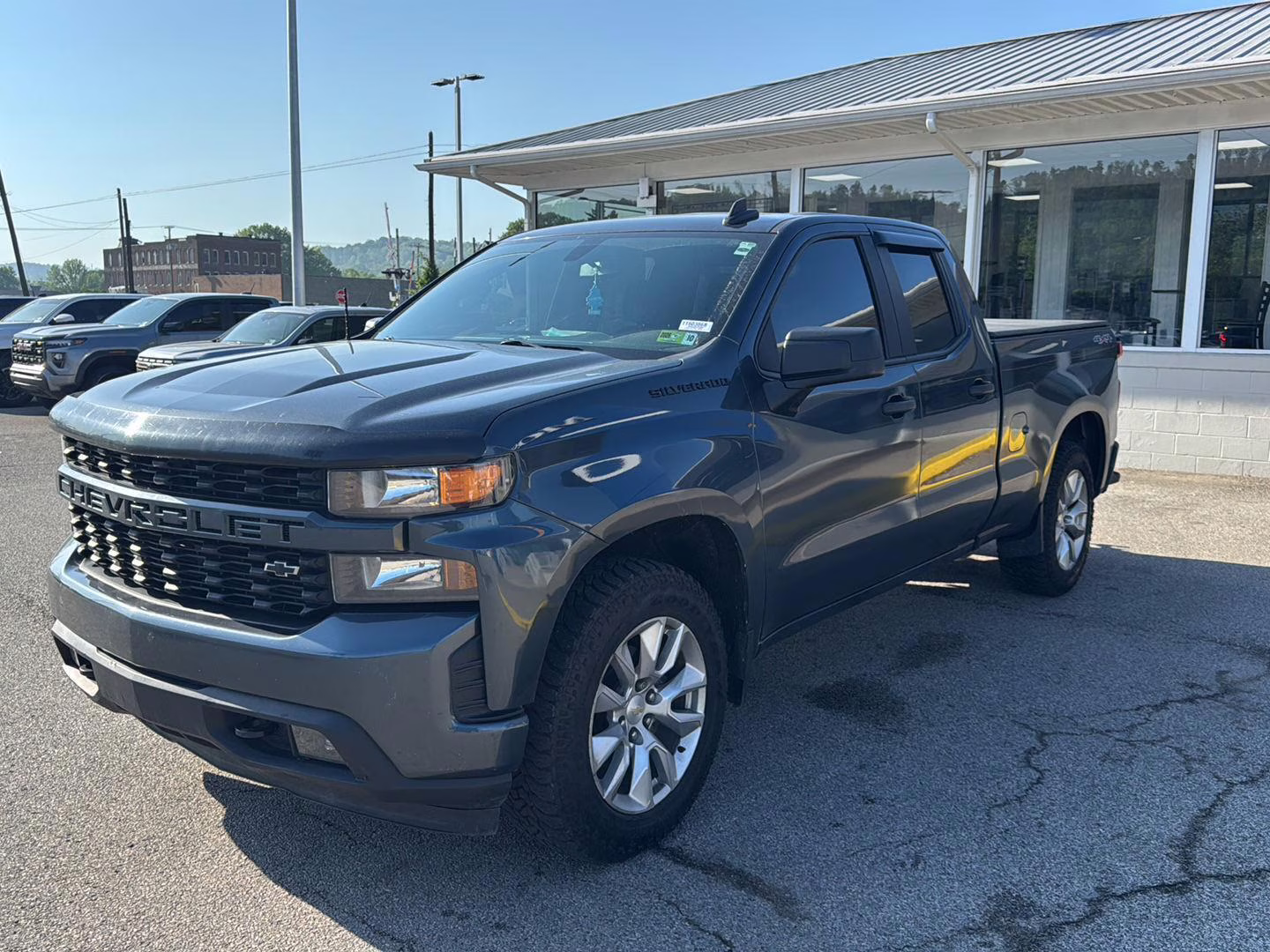 2021 Shadow Gray Metallic Chevrolet Silverado 1500 Custom 4X4 Truck