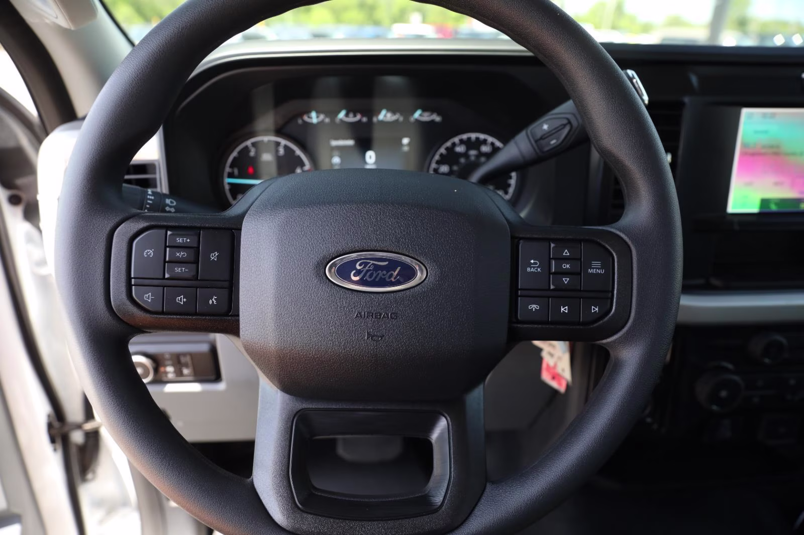 2026 Oxford White Ford Super Duty F-450 DRW XL 4X4 Truck