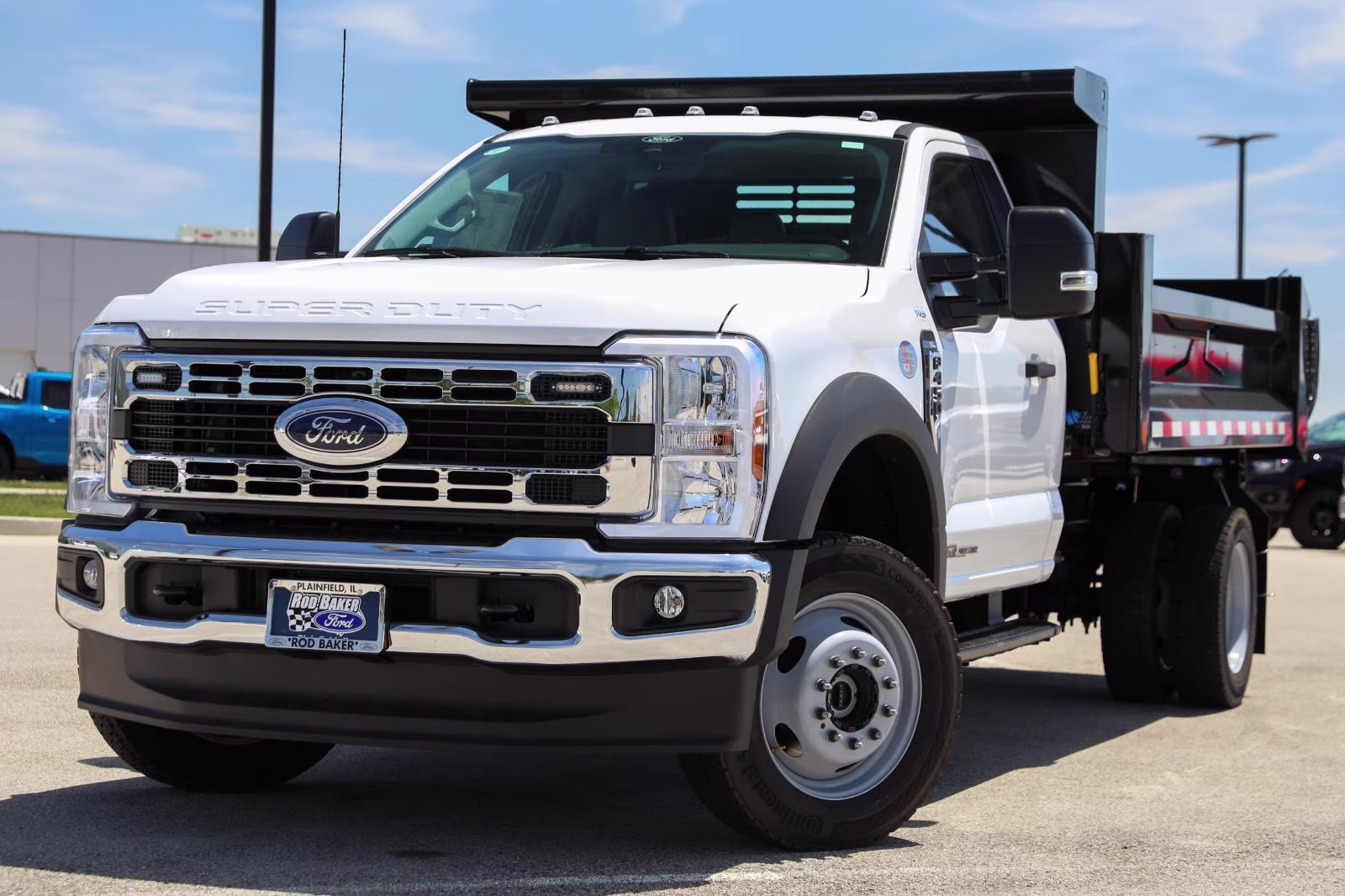 2026 Oxford White Ford Super Duty F-450 DRW XL 4X4 Truck
