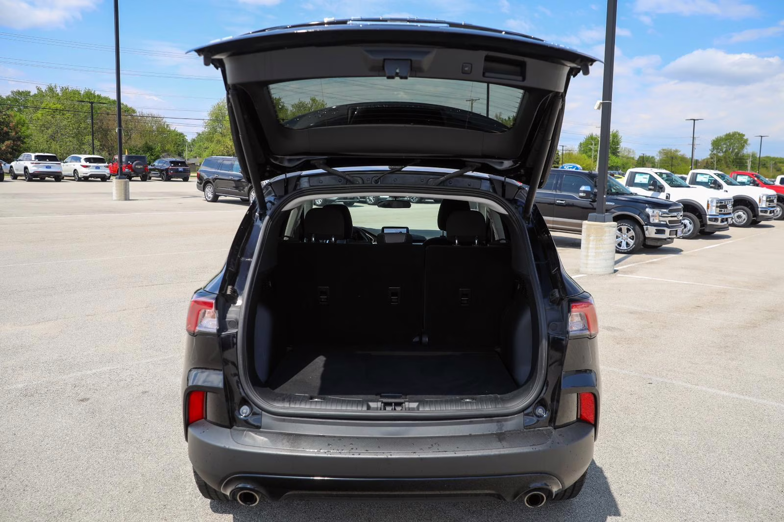 2021 Agate Black Metallic Ford Escape SE AWD SUV