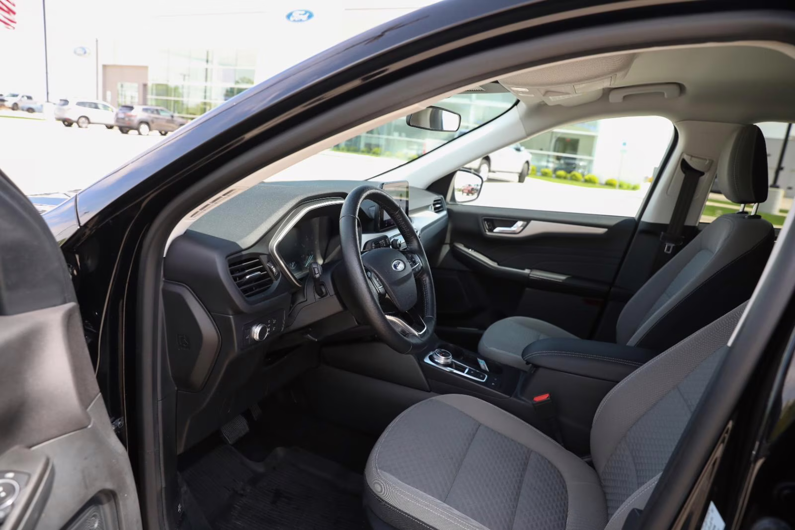 2021 Agate Black Metallic Ford Escape SE AWD SUV