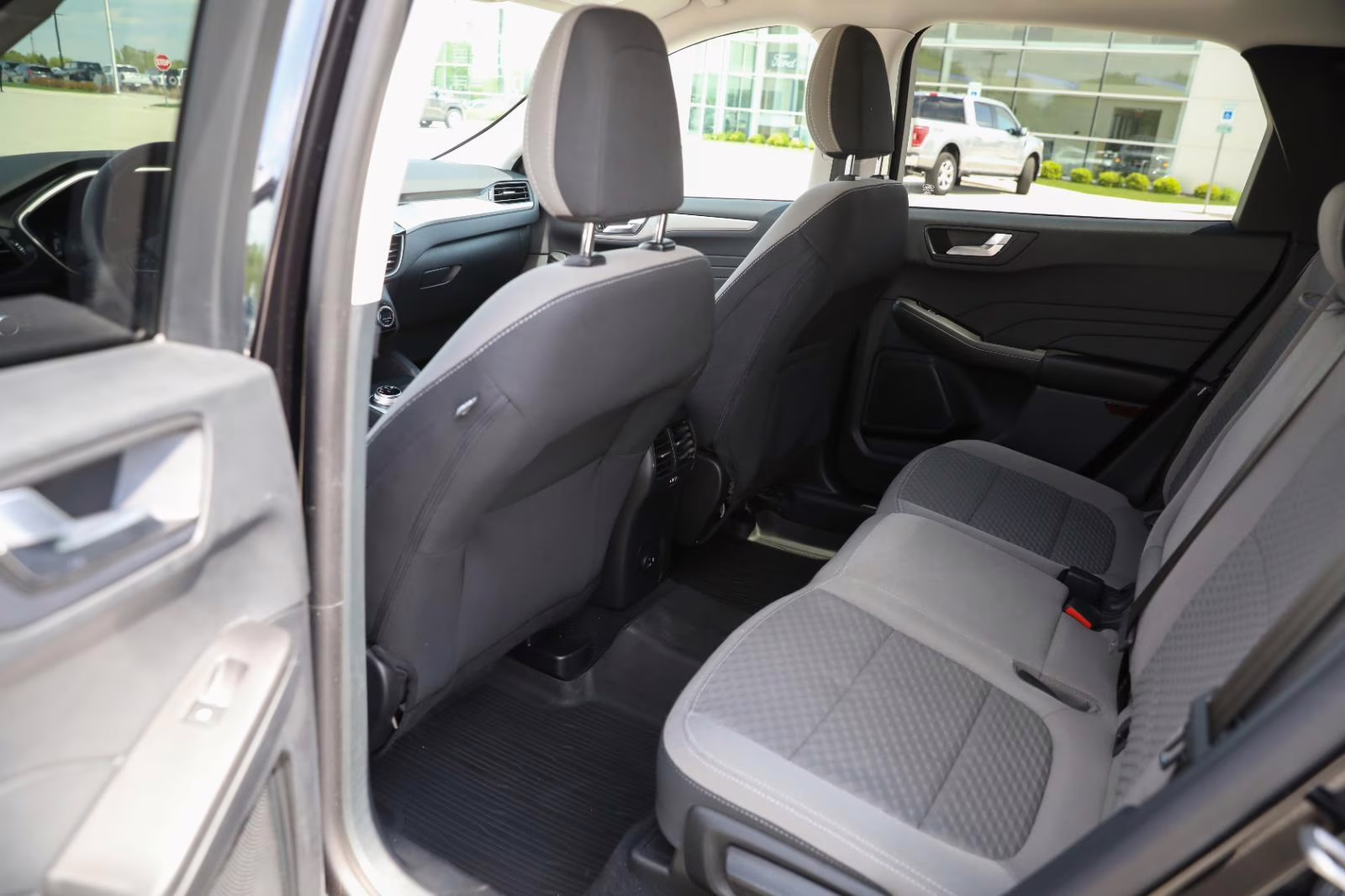 2021 Agate Black Metallic Ford Escape SE AWD SUV