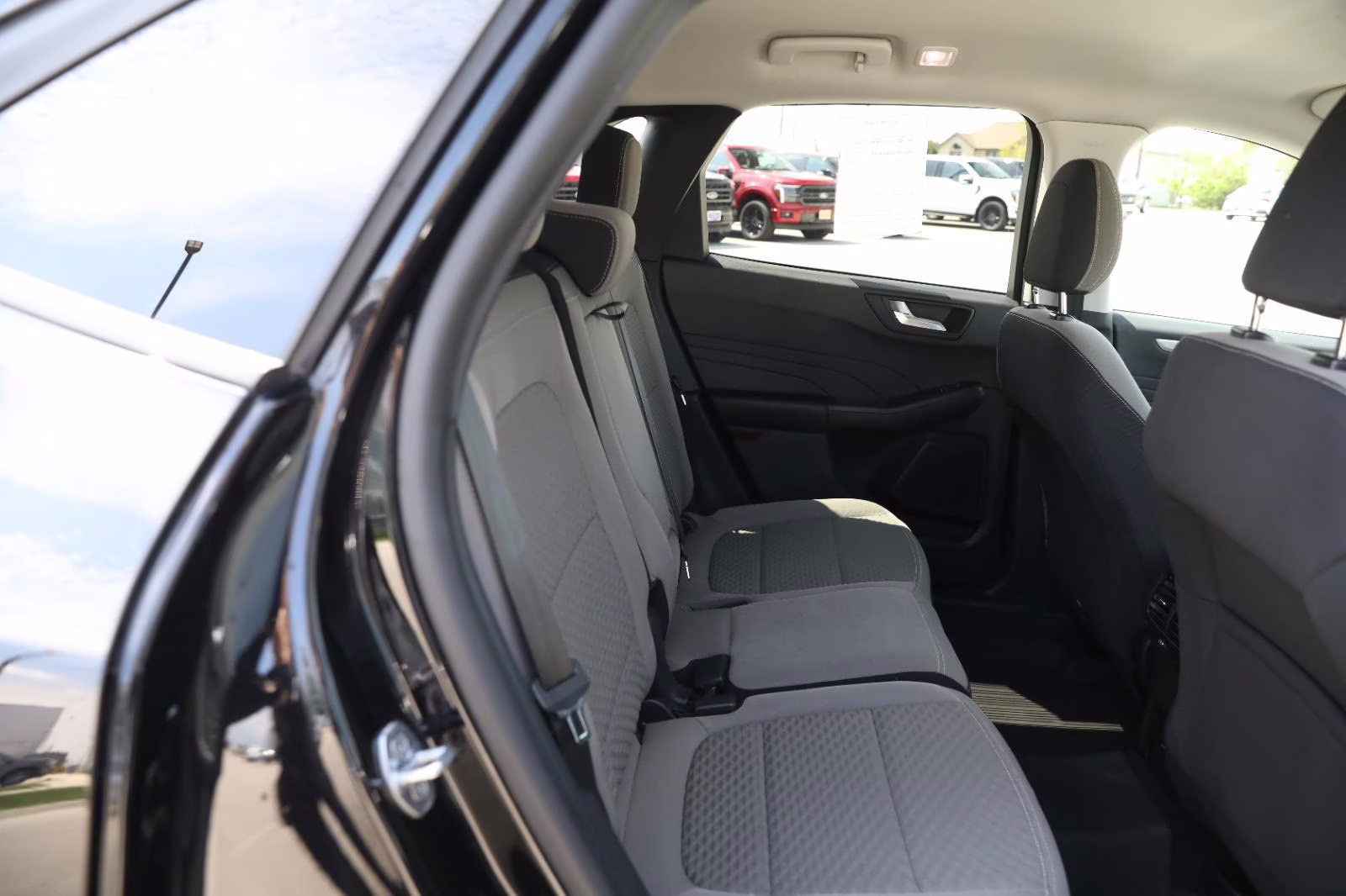 2021 Agate Black Metallic Ford Escape SE AWD SUV