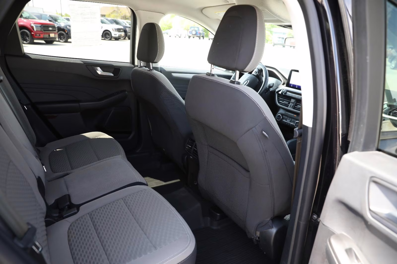 2021 Agate Black Metallic Ford Escape SE AWD SUV