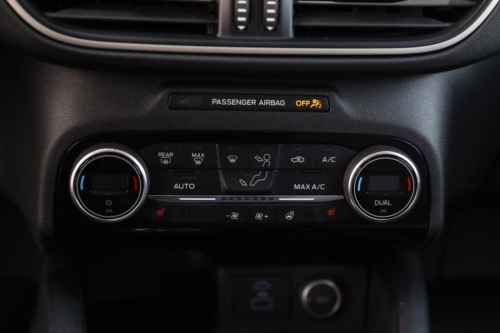 2021 Agate Black Metallic Ford Escape SE AWD SUV
