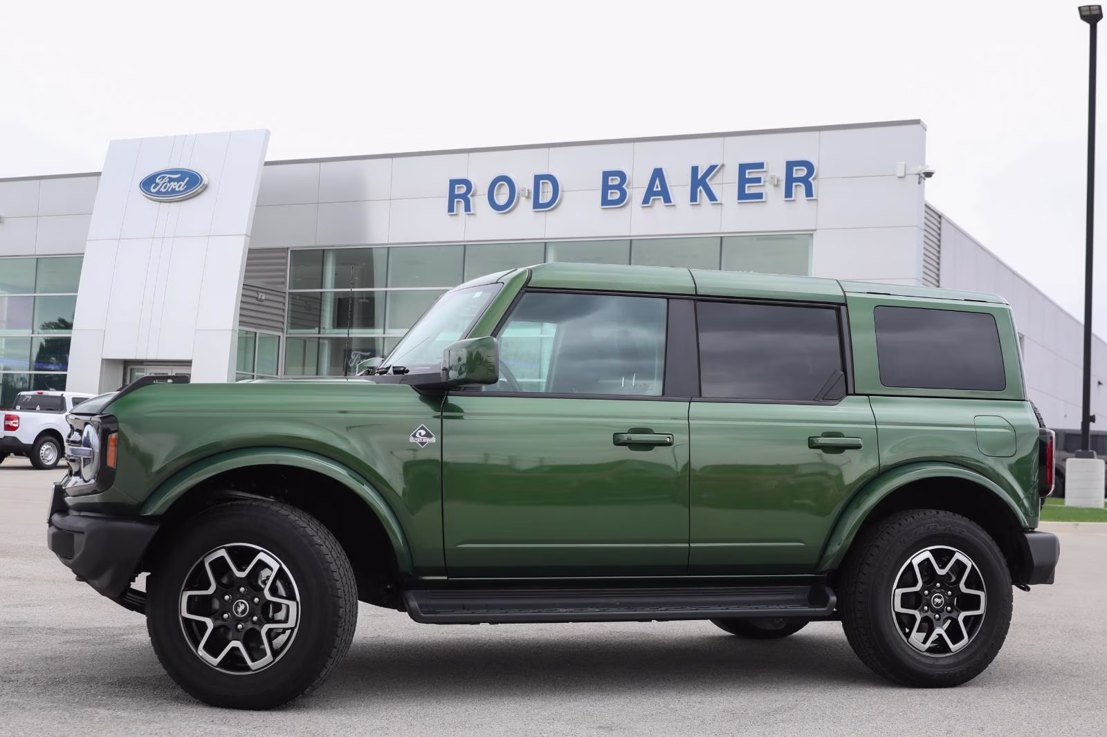 2025 Eruption Green Metallic Ford Bronco Outer Banks 4X4 SUV