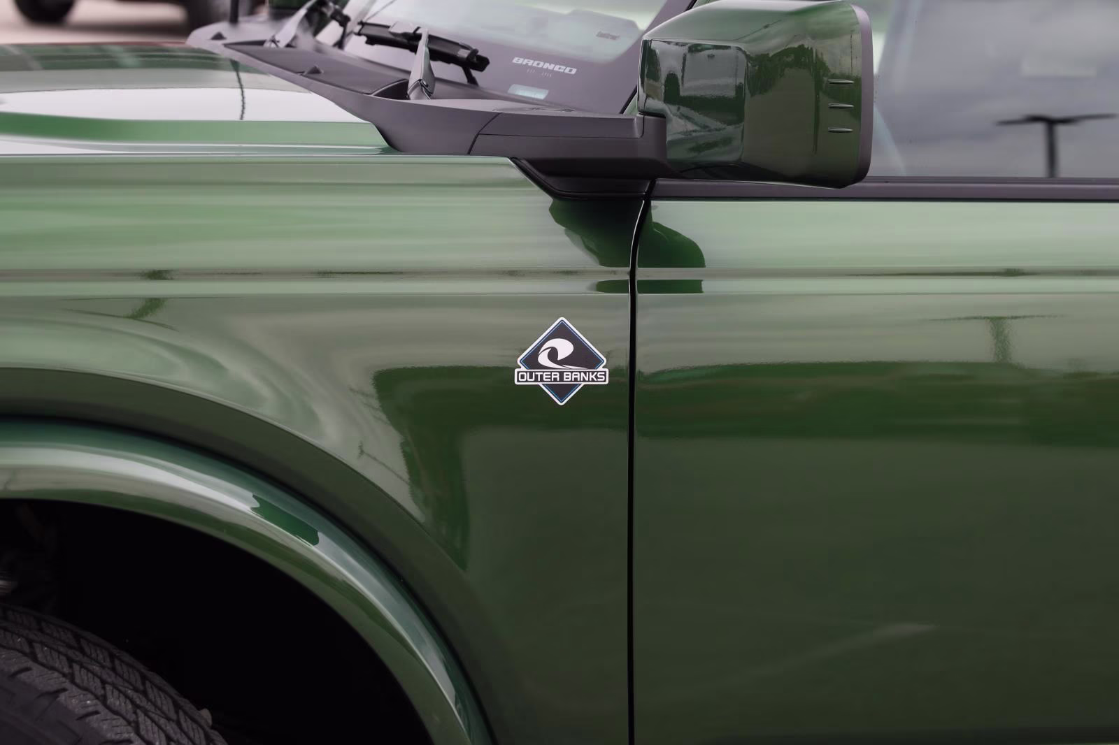 2025 Eruption Green Metallic Ford Bronco Outer Banks 4X4 SUV