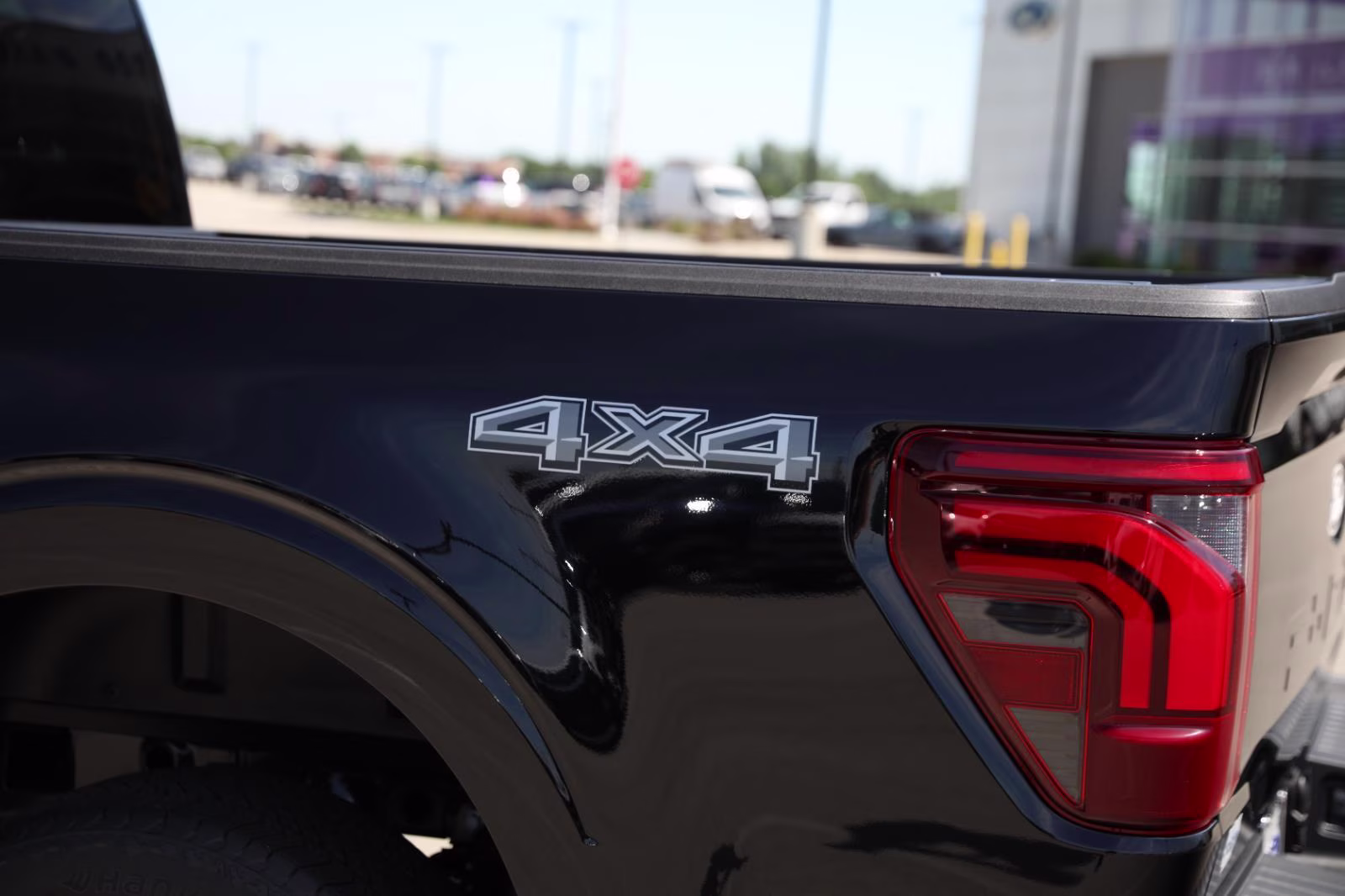 2026 Agate Black Metallic Ford F-150 LARIAT 4X4 Truck