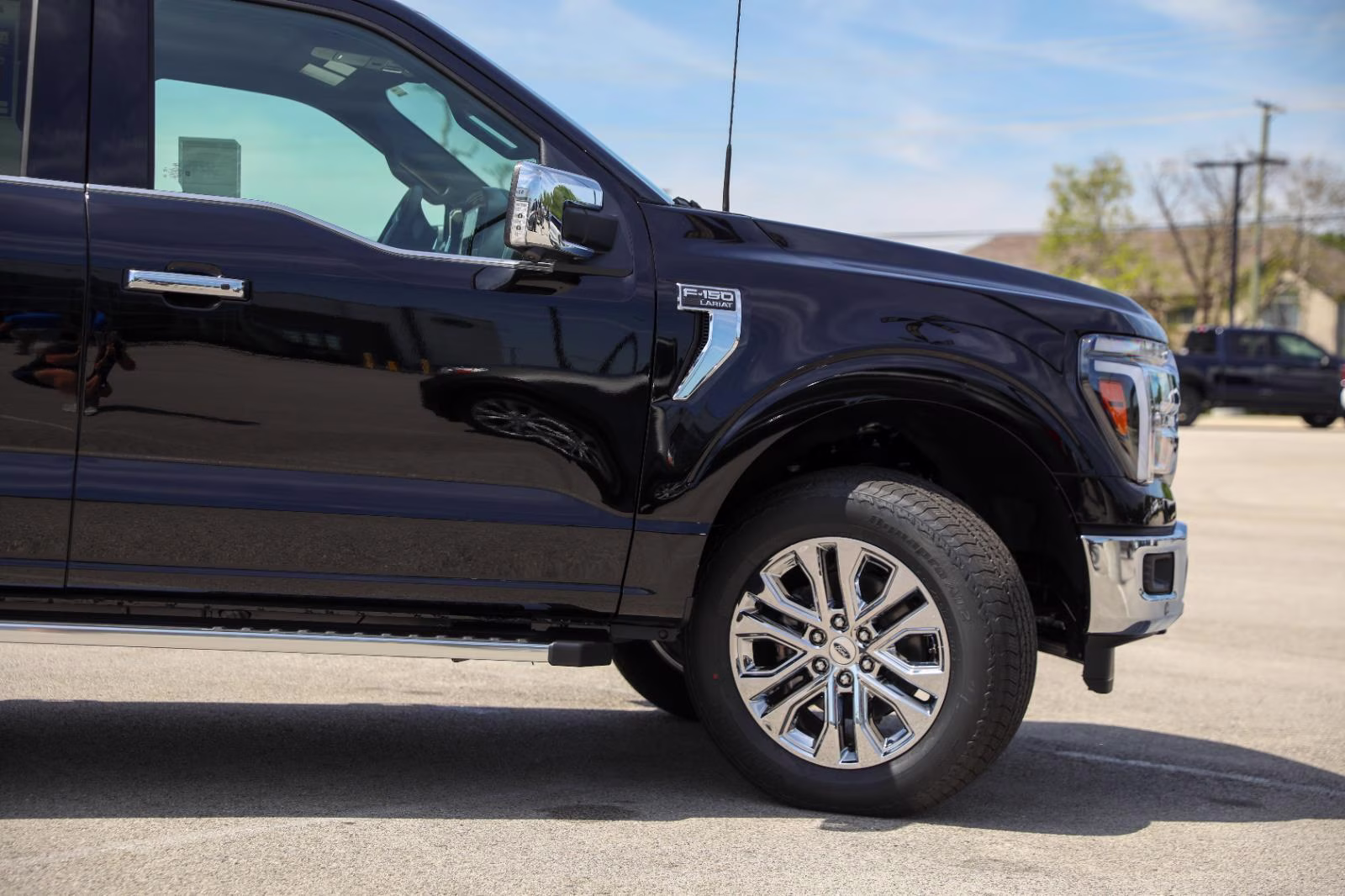 2026 Agate Black Metallic Ford F-150 LARIAT 4X4 Truck