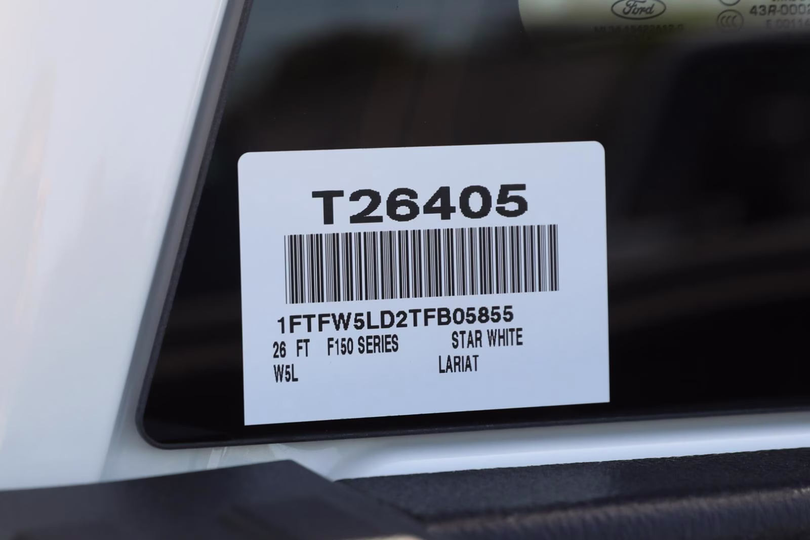 2026 Star White Metallic Tri-Coat Ford F-150 LARIAT 4X4 Truck