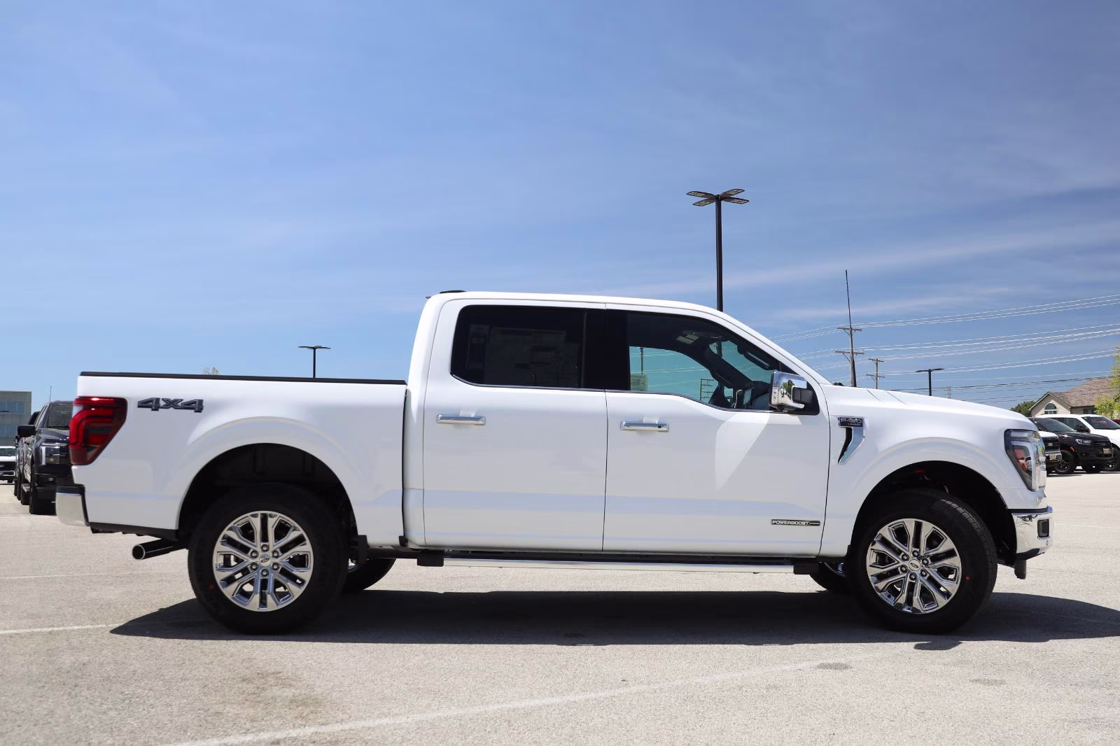 2026 Star White Metallic Tri-Coat Ford F-150 LARIAT 4X4 Truck