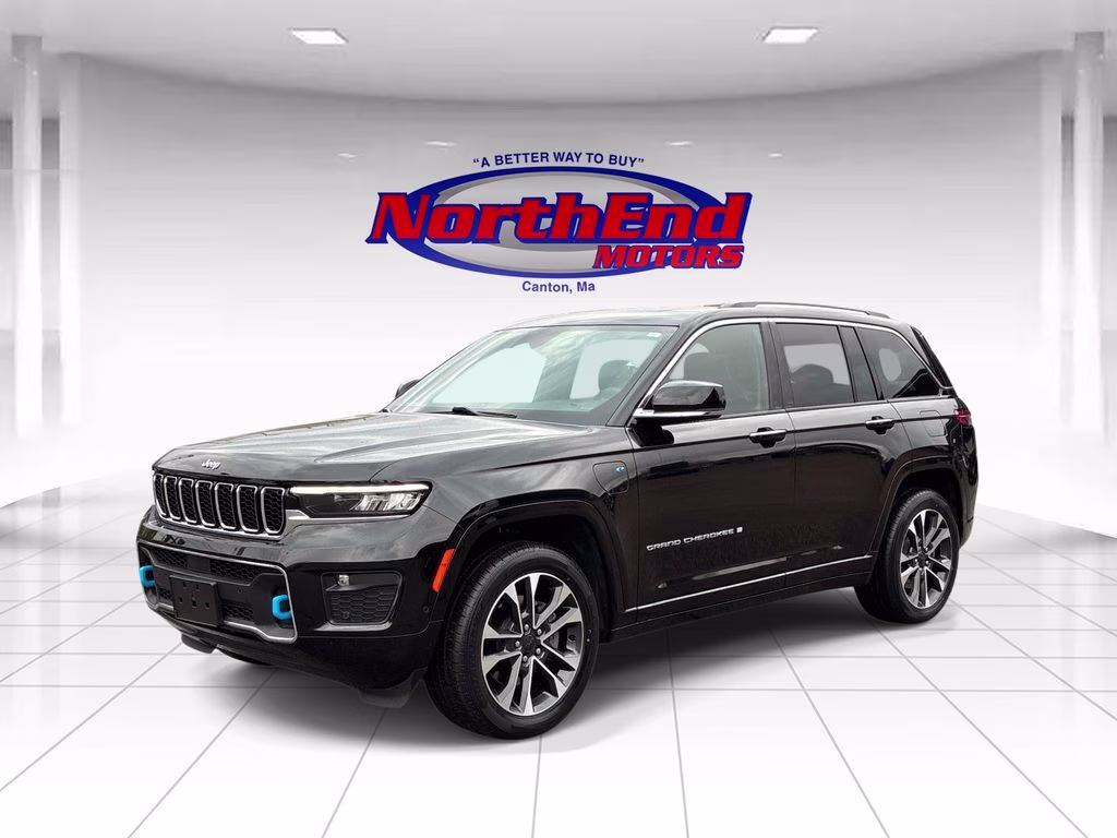 2023 Diamond Black Crystal Pearlcoat Jeep Grand Cherokee Overland 4xe 4X4 SUV