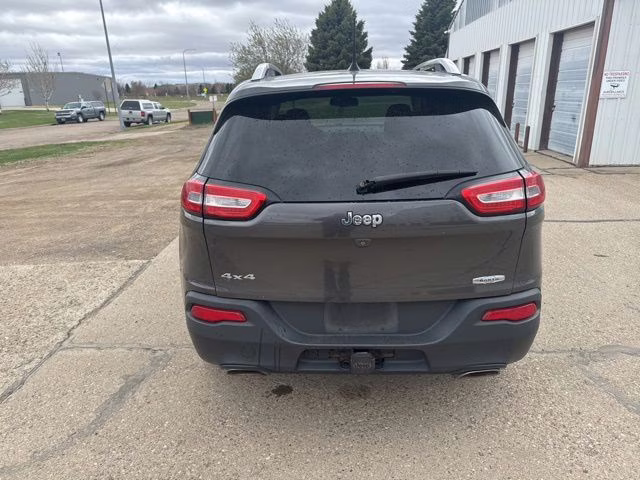 2016 Granite Crystal Metallic Clearcoat Jeep Cherokee Latitude 4X4 SUV