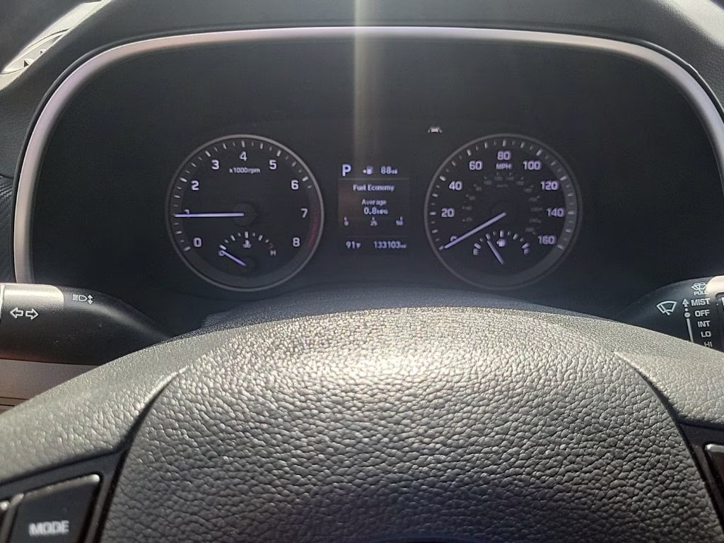 2019 White Pearl Hyundai Tucson SEL FWD SUV
