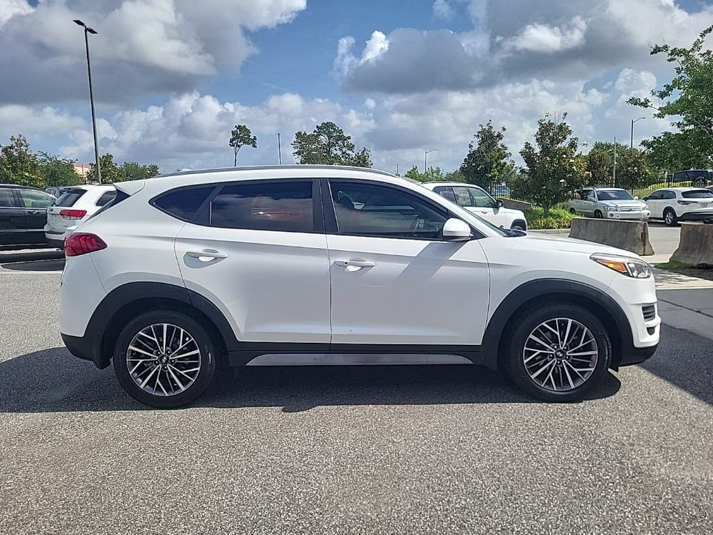 2019 White Pearl Hyundai Tucson SEL FWD SUV