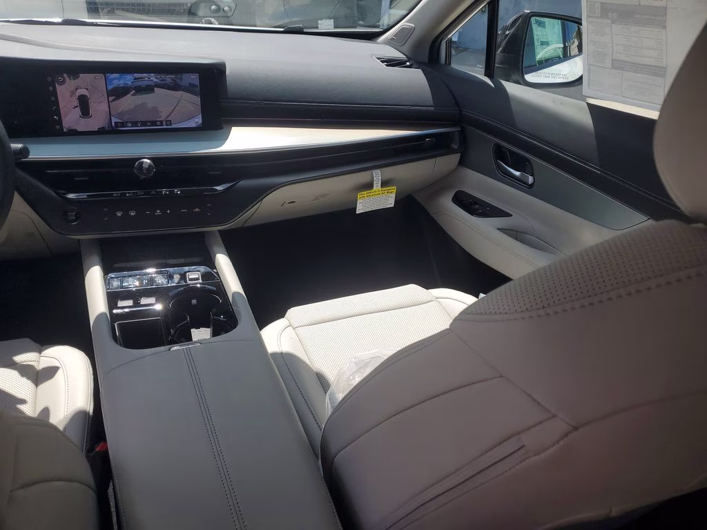 2026 Everest White Pearl Tricoat Nissan Murano SL AWD SUV