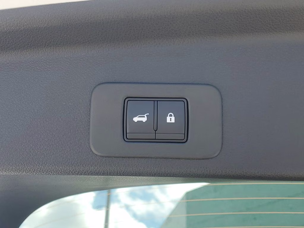 2026 Everest White Pearl Tricoat Nissan Murano SL AWD SUV