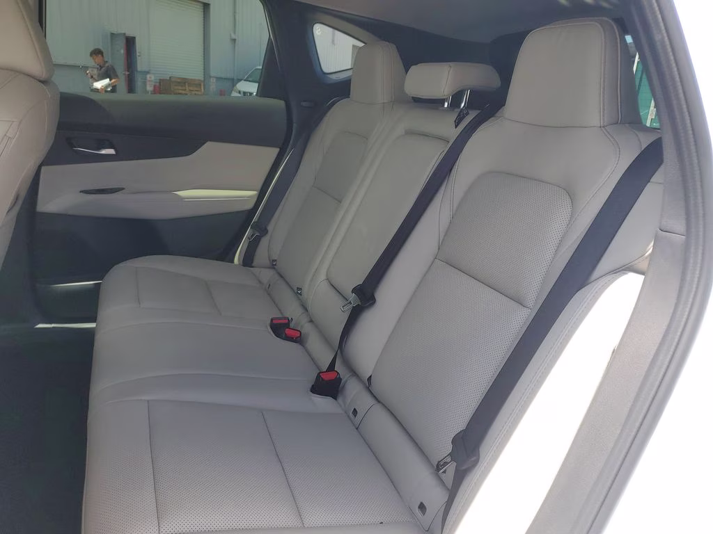 2026 Everest White Pearl Tricoat Nissan Murano SL AWD SUV