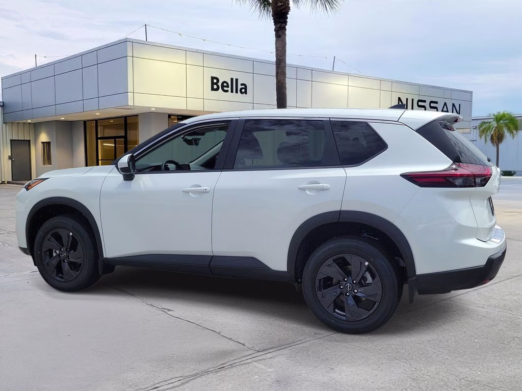 2026 Everest White Pearl Tricoat Nissan Rogue SV FWD SUV