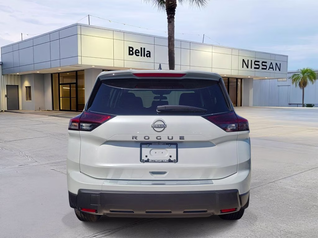 2026 Everest White Pearl Tricoat Nissan Rogue SV FWD SUV