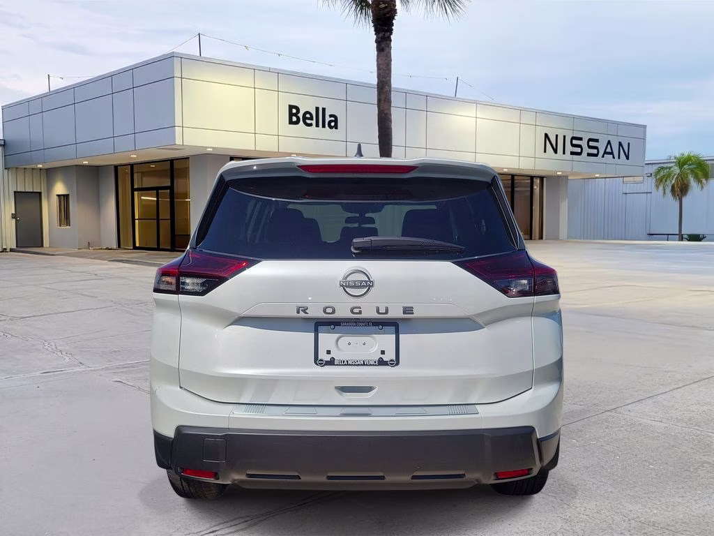 2026 Everest White Pearl Tricoat Nissan Rogue SV FWD SUV
