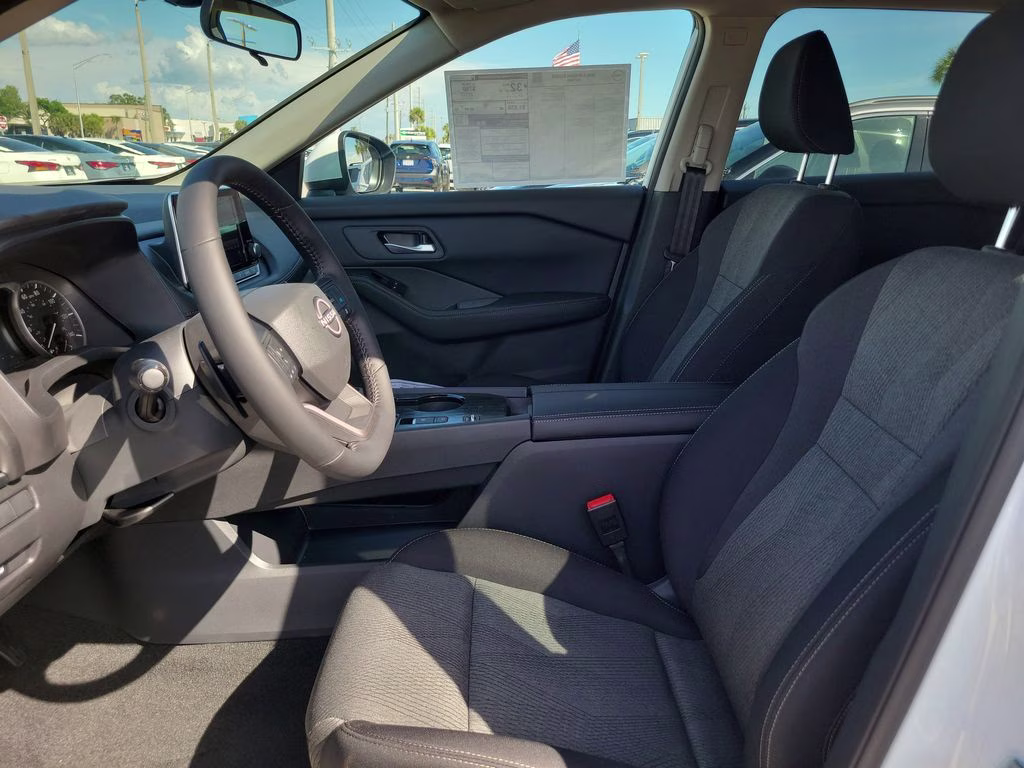 2026 Everest White Pearl Tricoat Nissan Rogue SV FWD SUV