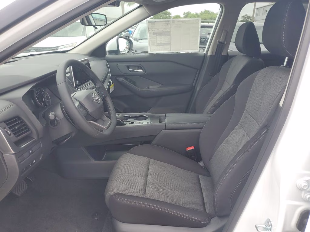 2026 Everest White Pearl Tricoat Nissan Rogue SV FWD SUV