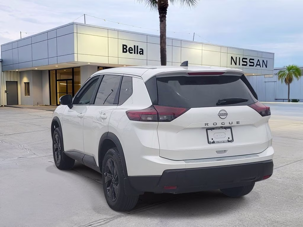 2026 Everest White Pearl Tricoat Nissan Rogue SV FWD SUV