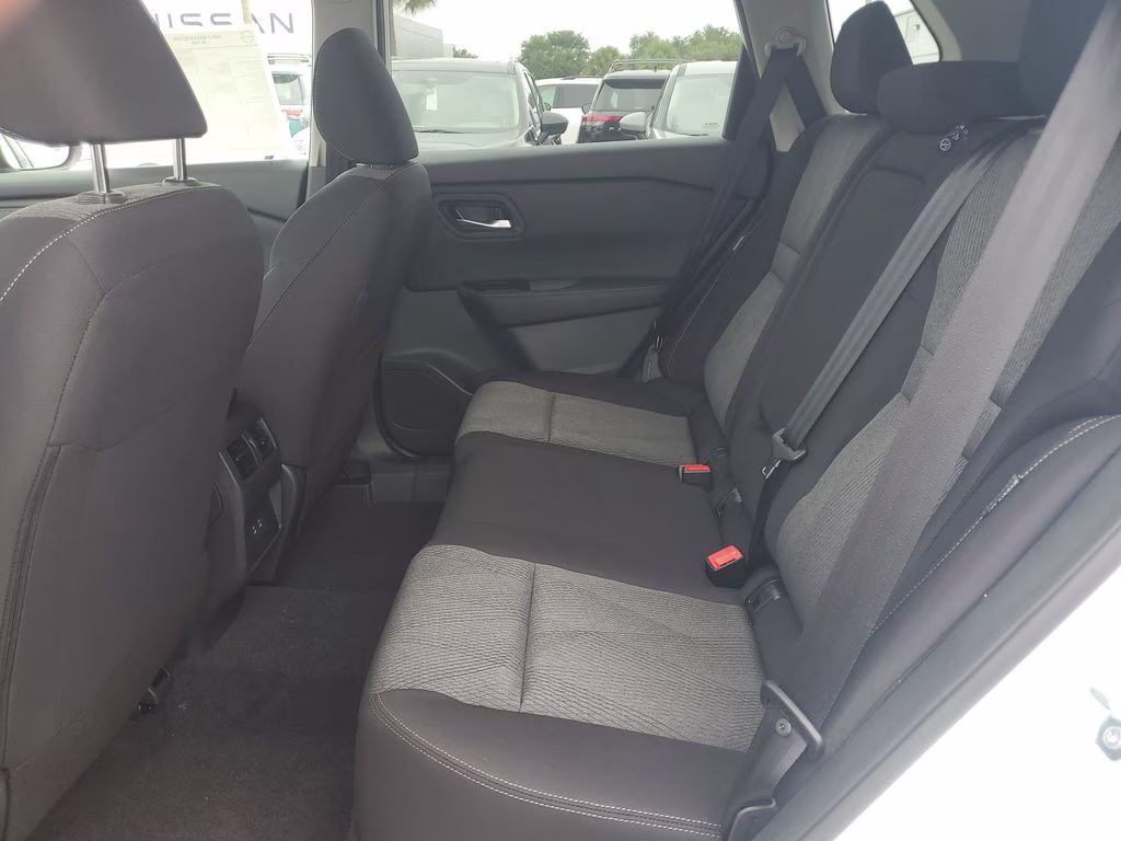 2026 Everest White Pearl Tricoat Nissan Rogue SV FWD SUV