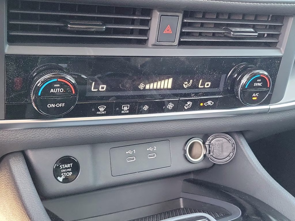 2026 Everest White Pearl Tricoat Nissan Rogue SV FWD SUV