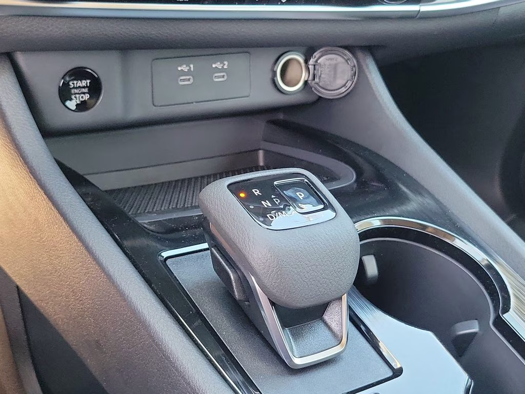 2026 Everest White Pearl Tricoat Nissan Rogue SV FWD SUV