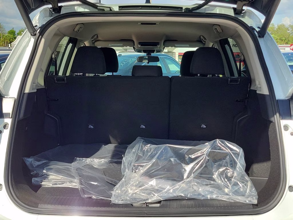 2026 Everest White Pearl Tricoat Nissan Rogue SV FWD SUV