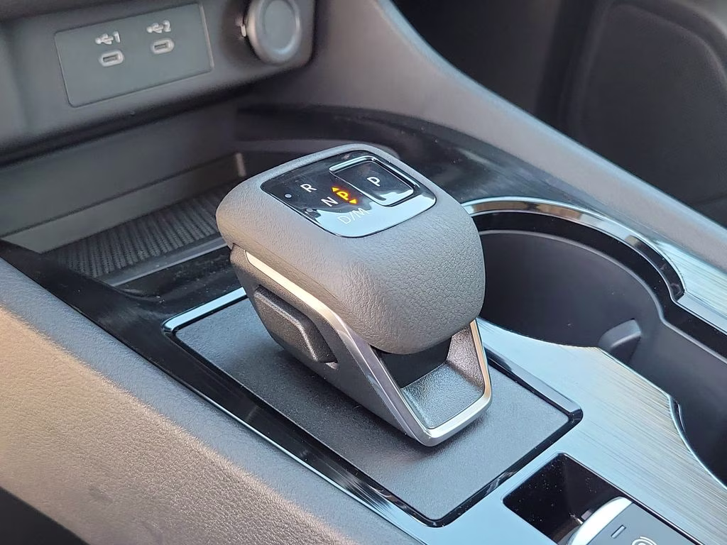 2026 Everest White Pearl Tricoat Nissan Rogue SV FWD SUV