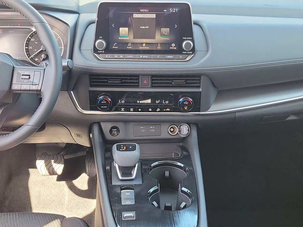 2026 Everest White Pearl Tricoat Nissan Rogue SV FWD SUV