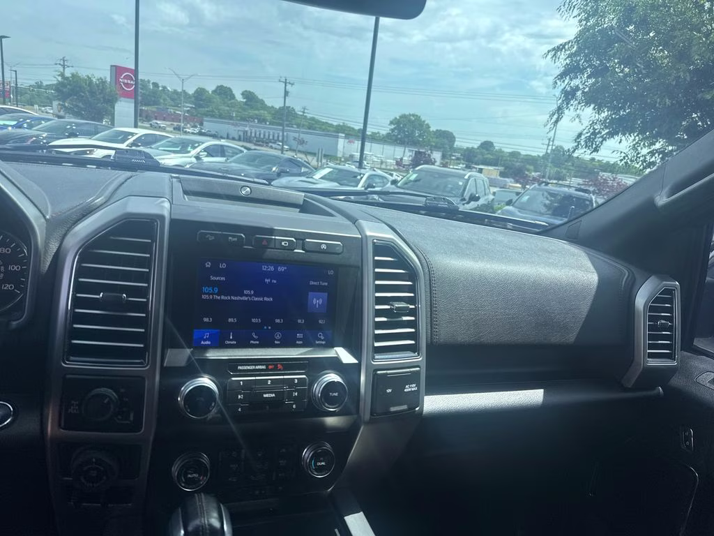 2020 Black Metallic Ford F-150 Platinum 4X4 Truck