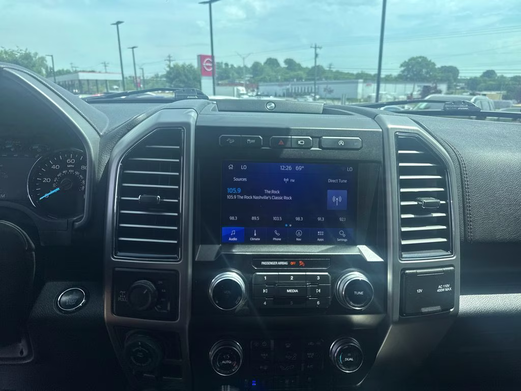 2020 Black Metallic Ford F-150 Platinum 4X4 Truck