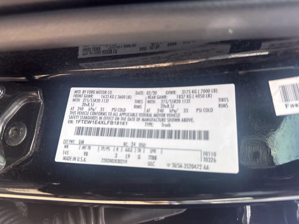 2020 Black Metallic Ford F-150 Platinum 4X4 Truck