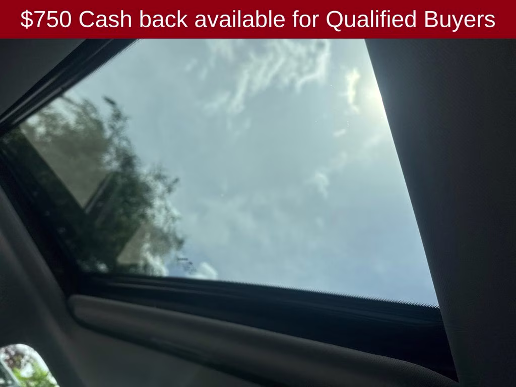 2026 Pearl White/Super Black Nissan Altima 2.5 SR FWD Sedan