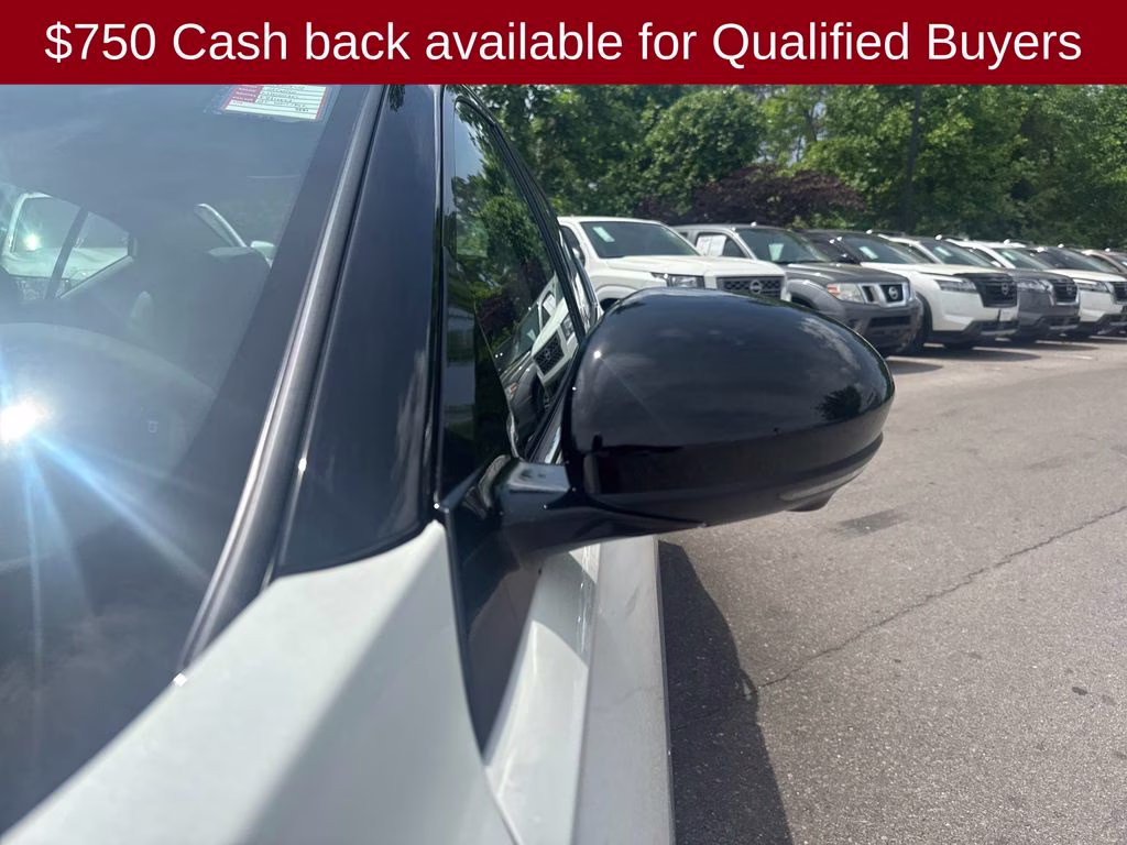 2026 Pearl White/Super Black Nissan Altima 2.5 SR FWD Sedan