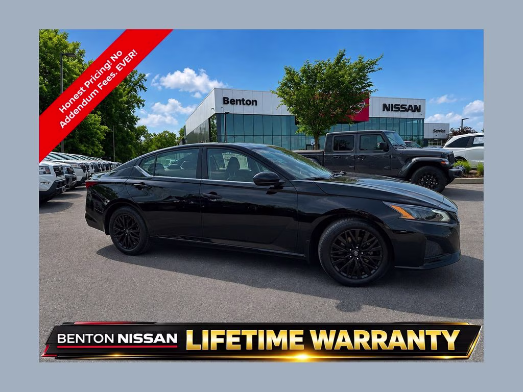 2026 Super Black Clearcoat Nissan Altima 2.5 SV FWD Sedan