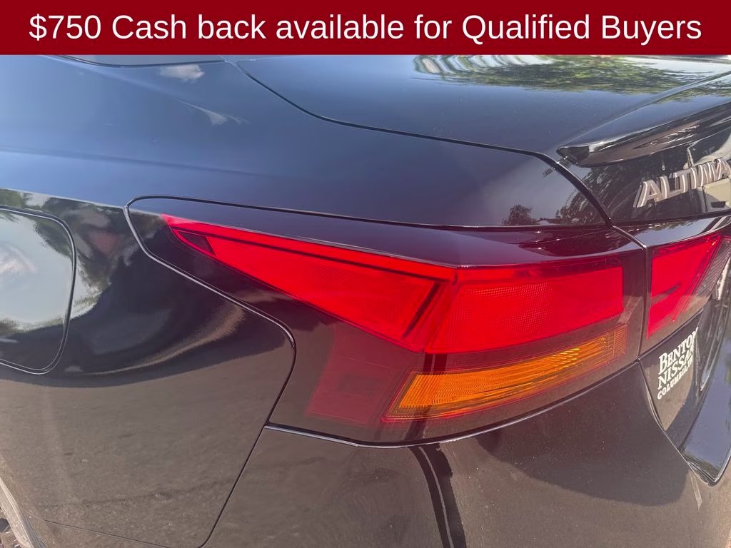 2026 Super Black Clearcoat Nissan Altima 2.5 SV FWD Sedan