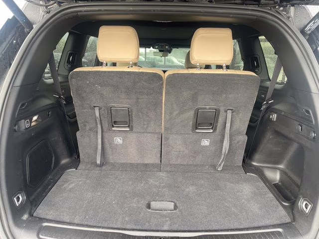 2025 Diamond Black Crystal Pearlcoat Jeep Grand Cherokee L Limited 4X4 SUV