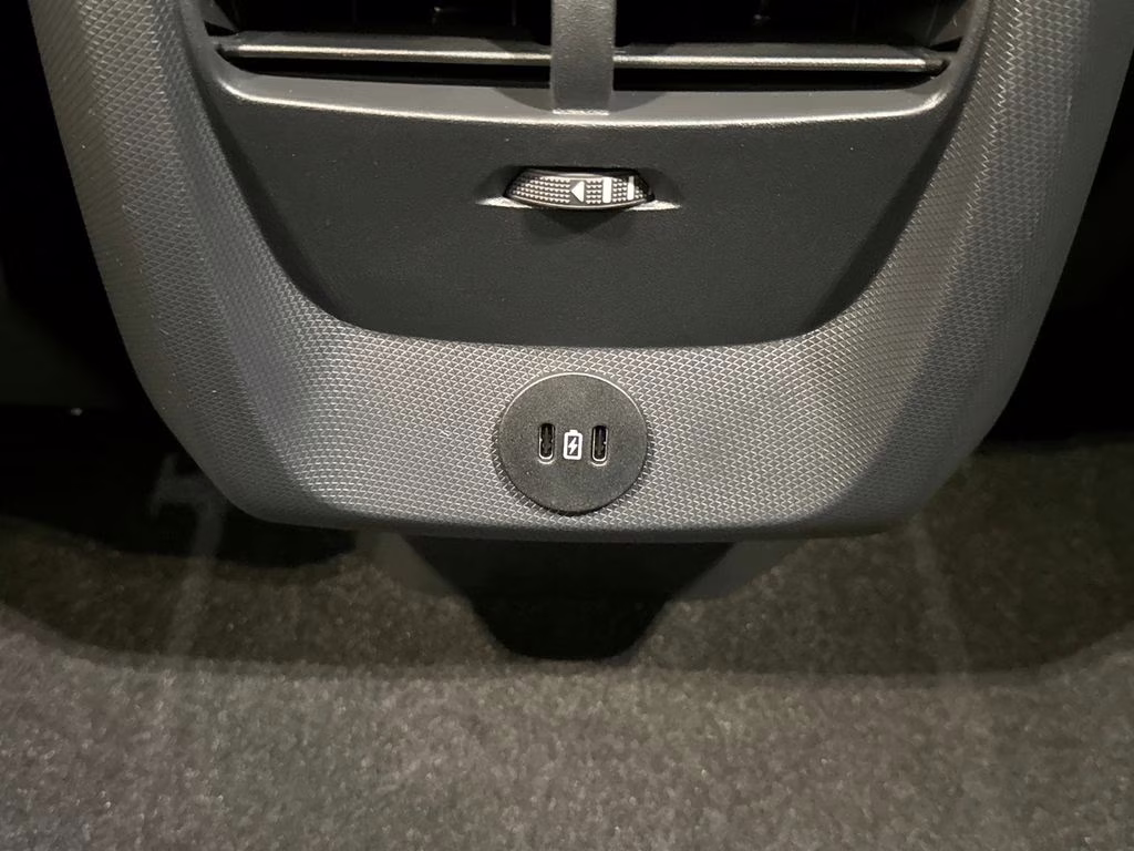 2025 Molten Magenta Metallic Tinted Clearcoat Ford Mustang Mach-E GT AWD SUV