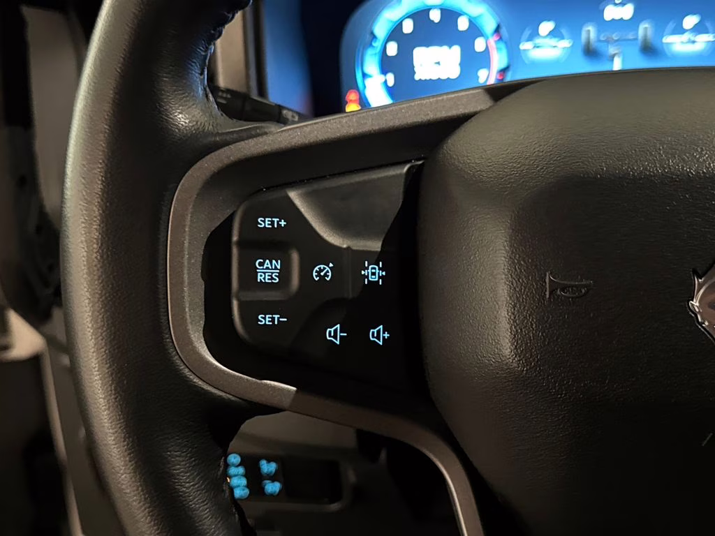 2025 Oxford White Ford Bronco Big Bend 4X4 SUV