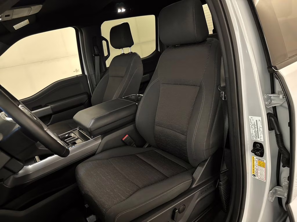 2025 Space White Metallic Ford F-150 XLT 4X4 Truck