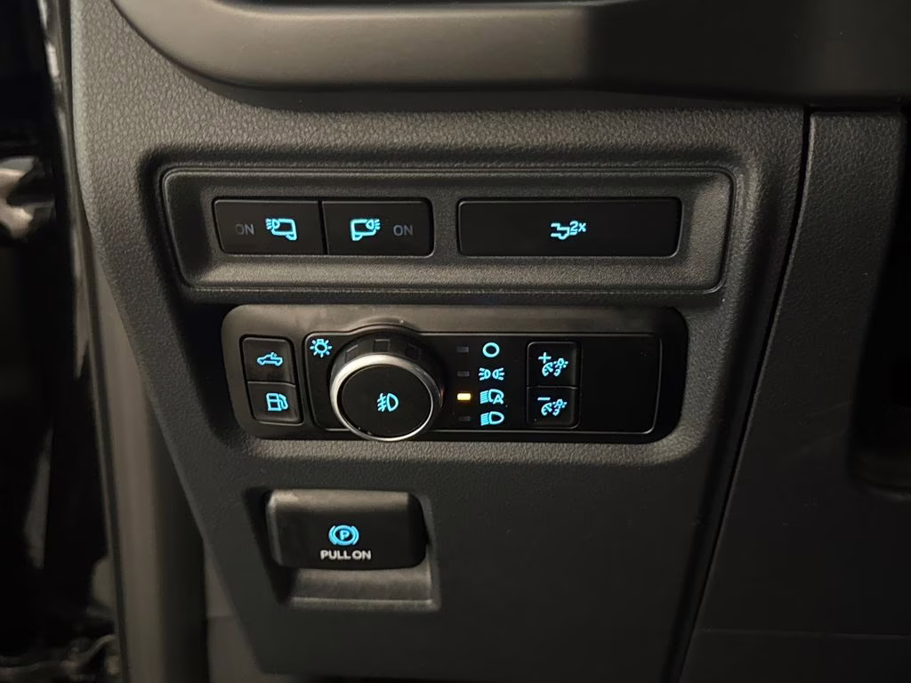 2024 Agate Black Metallic Ford F-150 XLT 4X4 Truck