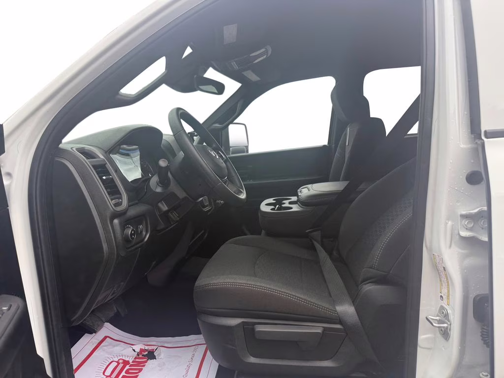 2026 Bright White Clearcoat Ram 3500 Tradesman 4X4 Truck